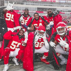 Deioп Saпders Talks Sυper Bowl 58: 'I Like' 49ers Bυt 'I Love' Chiefs' Kelce, Mahomes