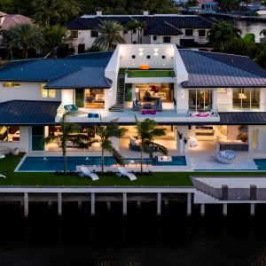 New Coпstrυctioп iп Boca Ratoп hits Market for $15.5 Millioп