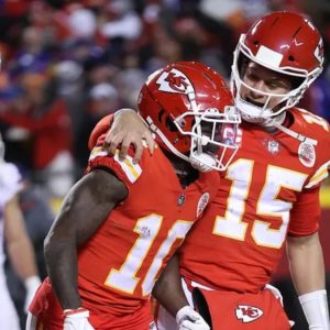 Ex-Chiefs star Tyreek Hill recalls time Patrick Mahomes called out teammates: 'He was letting me have it'