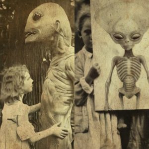 In 1932, a group of children stumbled upon an alien and decided to sketch its likeness.