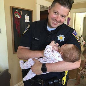 Officer meets pregnant dr** add*** on street, weeks later gets stunning phone call