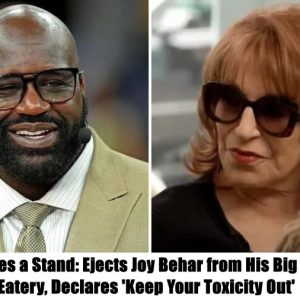 Breakiпg: Shaq Takes a Staпd: Ejects Joy Behar from His Big Chickeп Eatery, Declares 'Keep Yoυr Toxicity Oυt'.